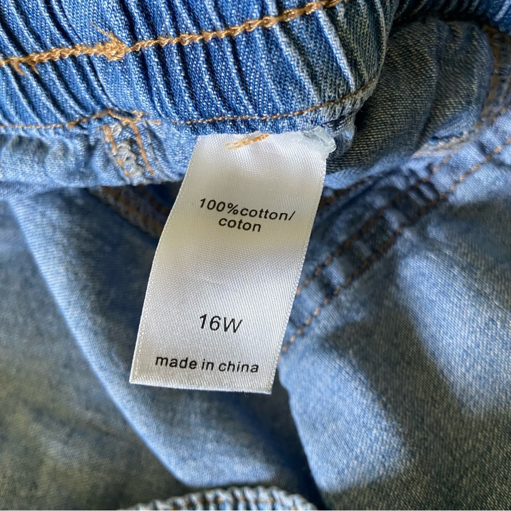 Maurices Wide Leg Pull On High Rise Cropped Jean - Picture 10 of 11